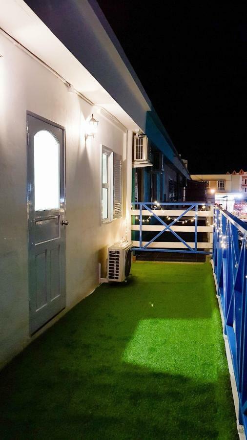 Hostel Ocean House Semporna Exteriér fotografie